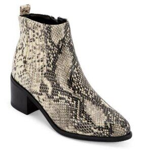 Blondo Women's Elvina Snake Embossed Leather Waterproof Ankle Booties Size 8.5